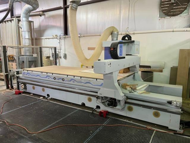 CNC Machine Center with NESTING Table WEEKE BHP 200