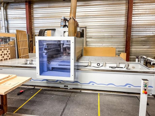 CNC Machine Center with NESTING Table WEEKE BMG 111 / VANTAGE 43 M