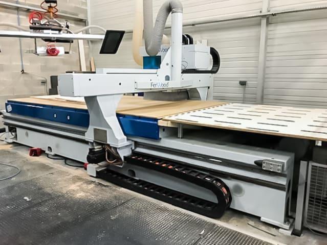 CNC Machine Center with NESTING Table WEEKE BHP 210