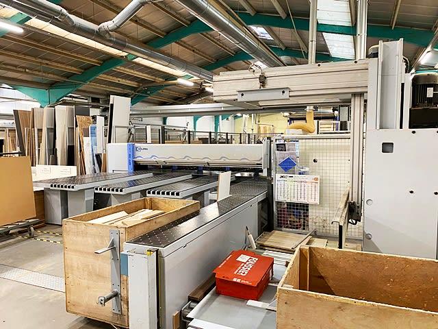 Beam panel saws with automatic warehouse HOLZMA HPP 380/43/43/X