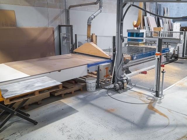 Centre d'usinage avec table NESTING WEEKE BHP 210