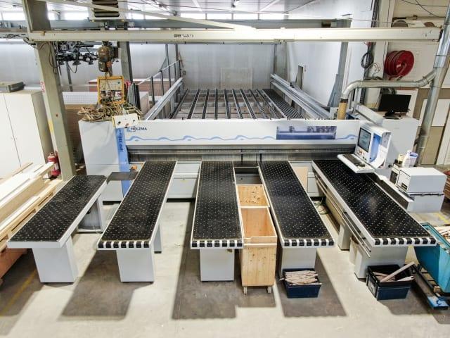 Beam panel saw with automatic warehouse BARGSTEDT + HOLZMA HPP 380/43/43
